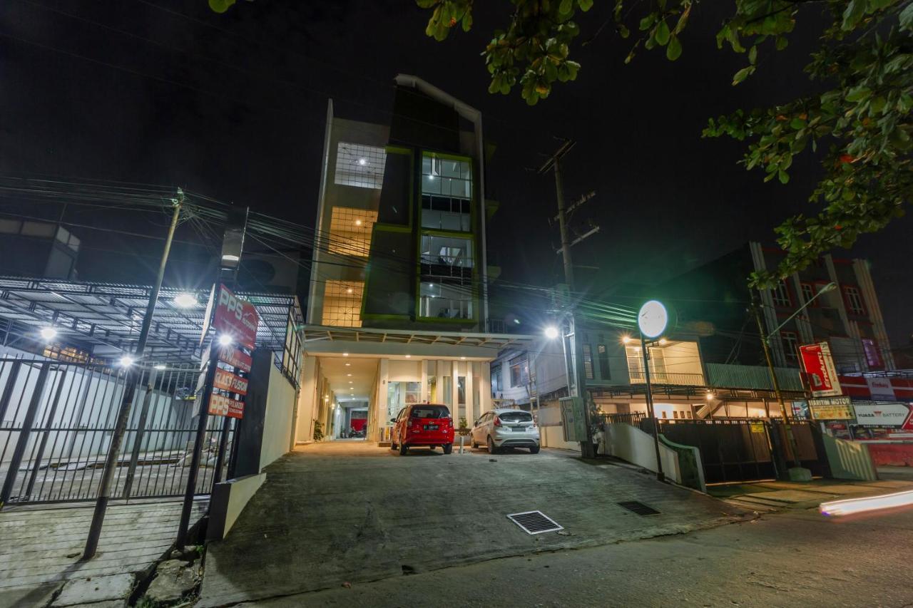 เรดดอร์ซ เนียร์ ซามารินดา เซ็นทรัลพลาซา Hotel ภายนอก รูปภาพ